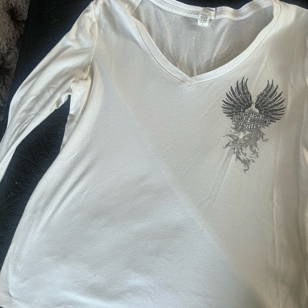 White long sleeve shirt